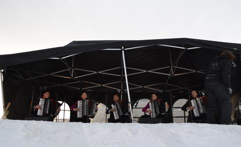 YOUTUBE-HELTER Trellspillkvintetten Kum Sungs versjon av Take on me, har v�rt en farsott p� internett i ukene f�r festivalen. Godt over en million har sett videoklippet fra Pyongyang, der de fem tolker a-ha-l�ta. Foto: Bj�rn S. Kristiansen