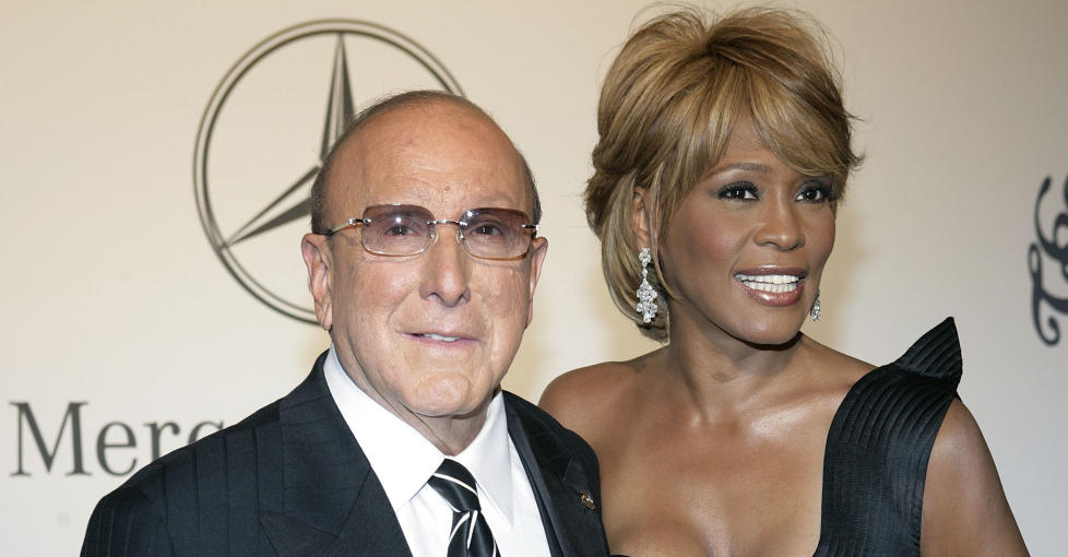 STJERNEDUO: Whitney Houstons mentor, Clive Davis, fortalte Per Sundes at han hadde gitt henne opp. Foto: AP Photo/Matt Sayles, File