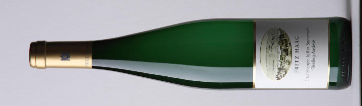 S�T SEKSER: 2007 Riesling Auslese Brauneberger Juffer Sonnenuhr Goldkapsel fra Mosel i Tyskland f�r 93 poeng og sekser p� terningen.