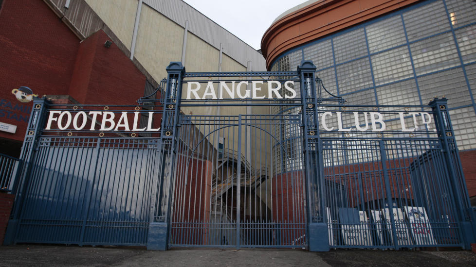 I TR�BBEL: Den skotske storklubben Rangers varsler at de snart vil sette seg under administrasjon. Foto: David Moir, Reuters/Scanpix