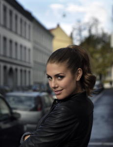 Fra �nabojente� til til sexy sangstjerne