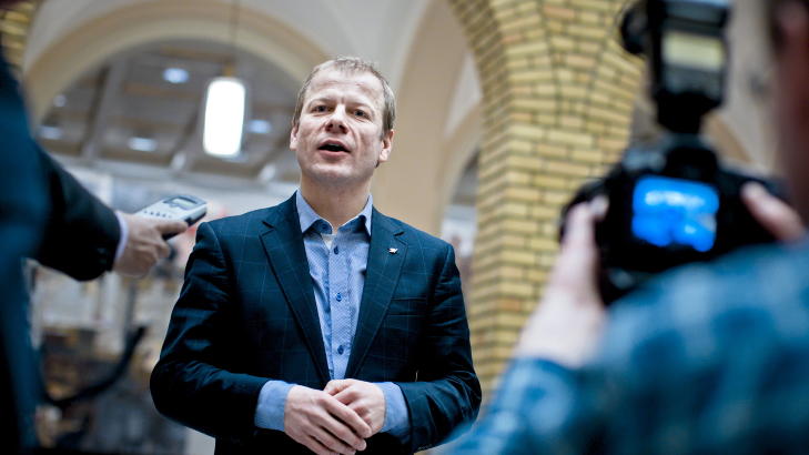 TRAKK SEG I KVELD:
Heikki Holm�s har trukket sitt lederkandidatur i SV.
Foto: Krister S�rb� / SCANPIX