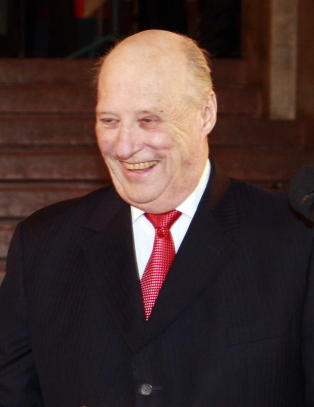 Se kongeparet takke for bursdagsgaven