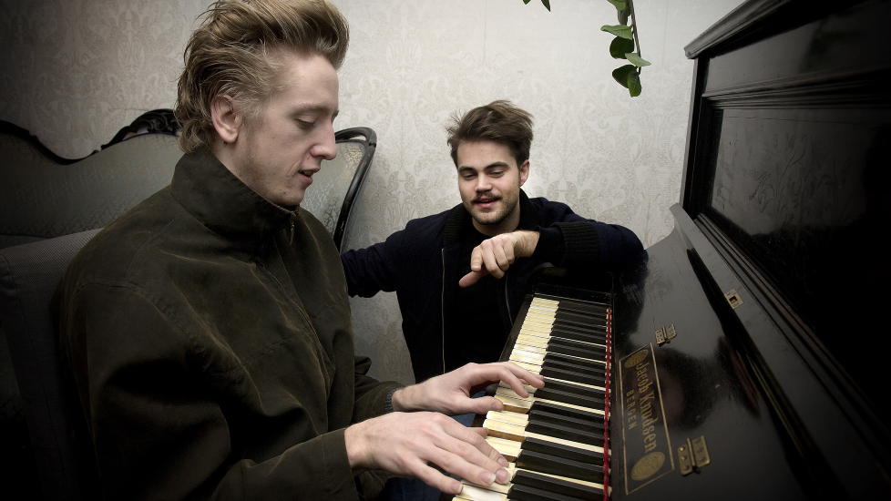 JONAS ALASKA & MIKHAEL PASKALEV: L�rdag kl 20.45. Foto: �istein Norum Monsen.