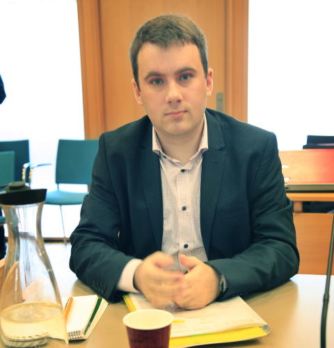 - GROVERE ENN VI FRYKTET: Fungerende generalsekretær Martin Vonstad Østerdal i LNU reagerer sterkt på opplysningene om svart betaling og misbruk av pengestøtten til SOS Rasisme. Foto: Jacques Hvistendahl/Dagbladet - GROVERE ENN VI FRYKTET: Fungerende generalsekretær Martin Vonstad Østerdal i LNU reagerer sterkt på opplysningene om svart betaling og misbruk av pengestøtten til SOS Rasisme. Foto: Jacques Hvistendahl/Dagbladet