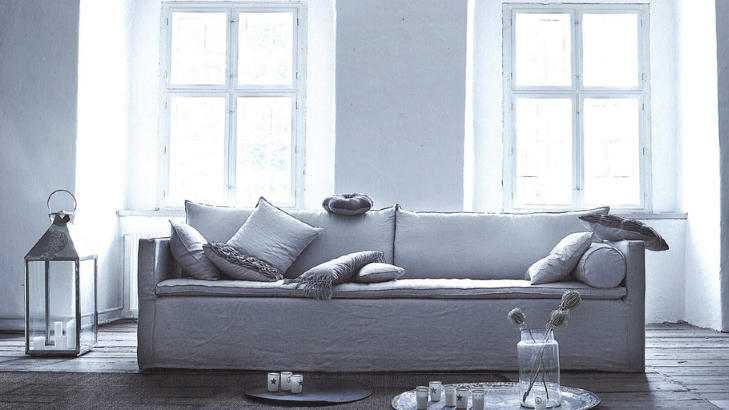 UNNG� DETTE: Sofaen din tar skade av direkte sollys. FOTO: Produsenten