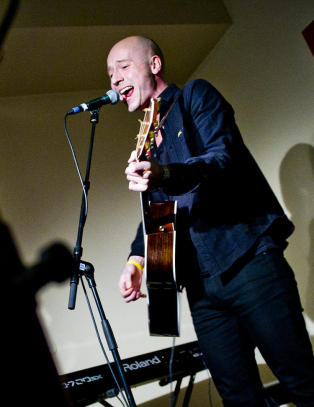 Sivert b�d p� spontant ekstranummer