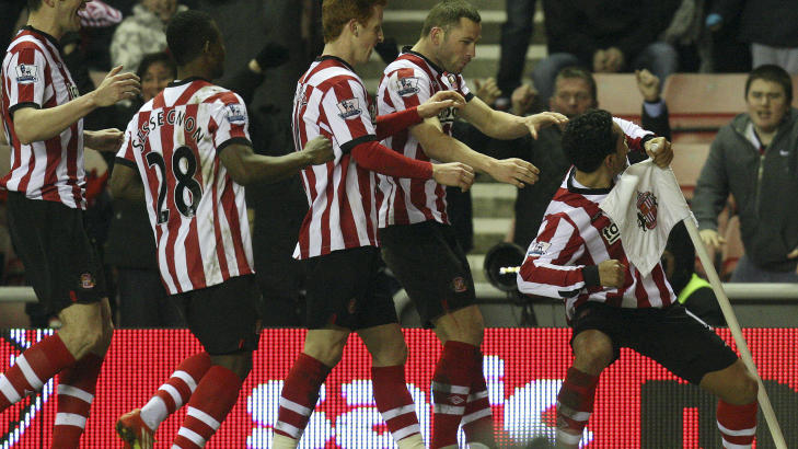 CUPFEST: Kieran Richardson (t.h.) feirer scoring sammen med Sunderland-kompisene. Foto: Scott Heppell, AP/Scanpix