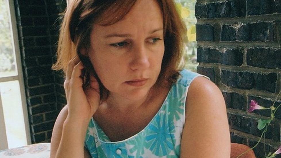 TIL DRAMMEN: Iris DeMent gir ut sitt f�rste album p� �tte �r - og kommer til Working Class Hero i Drammen.
