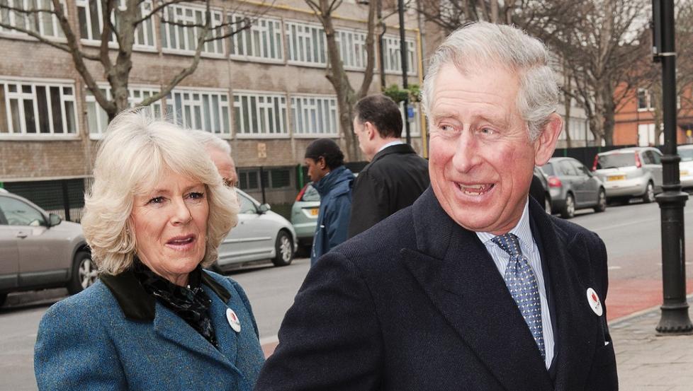 TIL NORGE: Prins Charles og hans kone, hertuginne Camilla. Foto: AFP PHOTO / POOL / DAIVD PARKER