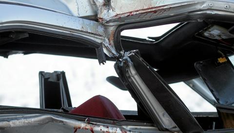 ULYKKER: Unge og ferske bilf�rere er spesielt ulykkesbelastet. Illustrasjonsfoto: Colourbox.no