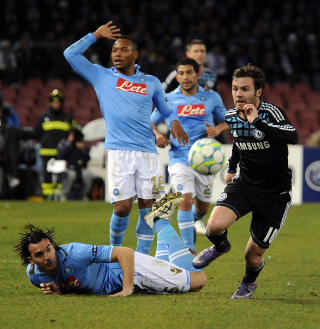 TUNGT: Chelsea fikk det vanskelig mot et hardtarbeidende Napoli. Foto: AP Photo/Salvatore Laporta