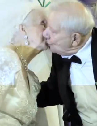 Dana smelte til p� 100-�rsdagen og sto hvit brud