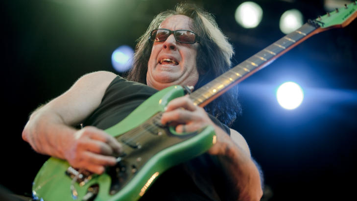 HADDE IKKE �VD S� MYE: Todd Rundgren spilte to akustiske solokonserter i Oslo. I kveld spiller han i Bergen. Her fra Norwegian Wood i 2009. Foto: Thomas Rasmus Skaug / Dagbladet