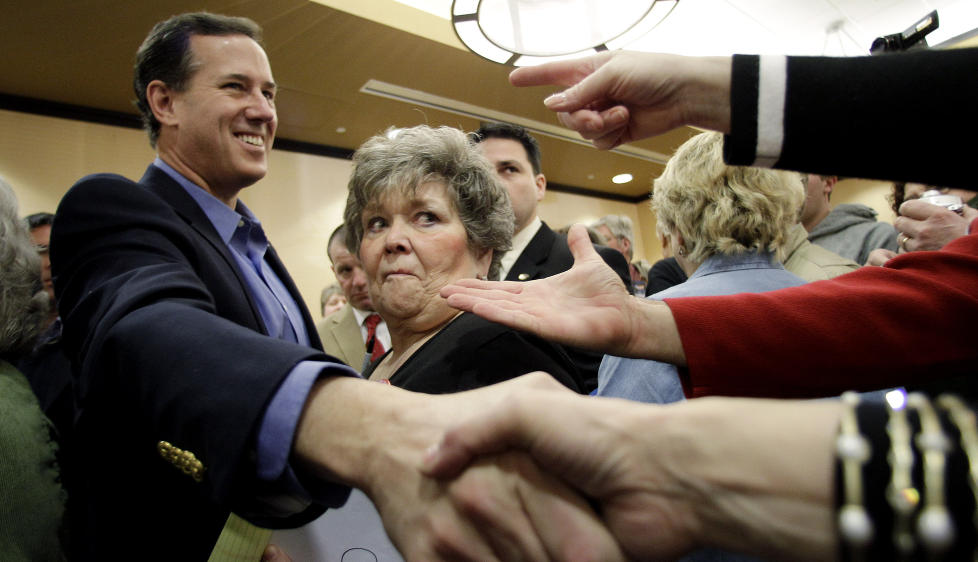 INNHENTET AV SATAN: Rick Santorum m� n� svare for en tale han holdt i 2008, hvor han mente USA var under angrep fra satan. Foto: ERIC GAY/AP