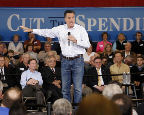 HAR TAPT TERRENG: Mitt Romney har mistet ledelsen p� meningsm�lingene. Foto: GERALD HERBERT/AP