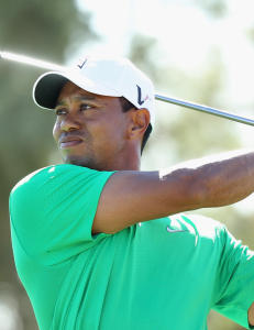 Tiger Woods så vidt videre fra første runde