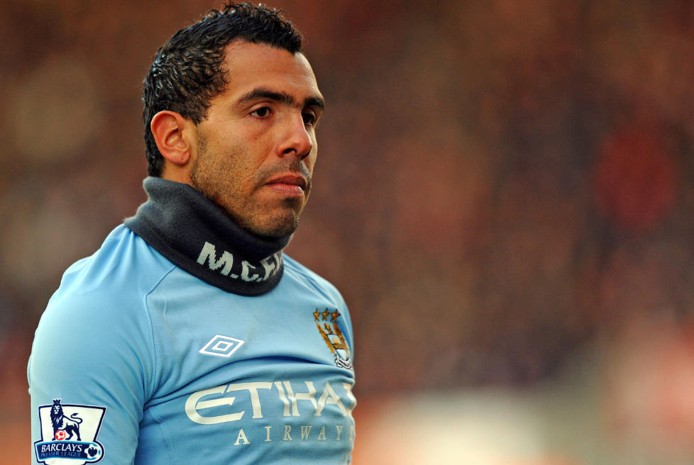 TILGITT: Manchester City-manager Roberto Mancini godtar beklagelsen fra Carlos Tevez. Snart kan argentineren v�re p� laget. Foto: AFP Photo / Paul Ellis / Scanpix