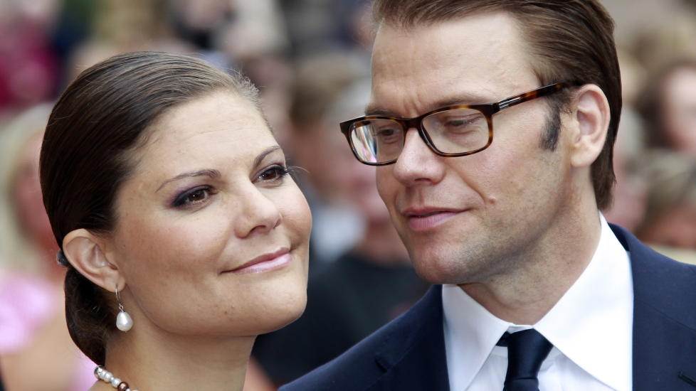 NAVNET OFFENTLIGGJ�RES I MORGEN: Navnet til kronprinsesse Victoria og prins Daniels lille jente offentliggj�res i morgen, fredag. Foto: Scanpix