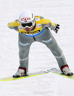 - Med full klaff vil jeg hoppe over 230 meter - i hvert fall