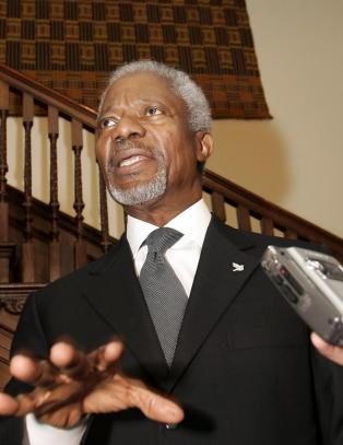 H�per Kofi Annan vil bringe fred til Syria