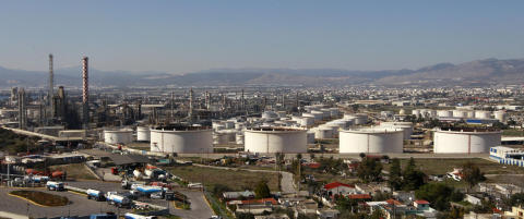 Iran nekter � levere olje til Hellas