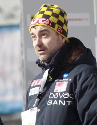 Hoppsjefen skj�nner at folk buer n�r farten blir satt ned