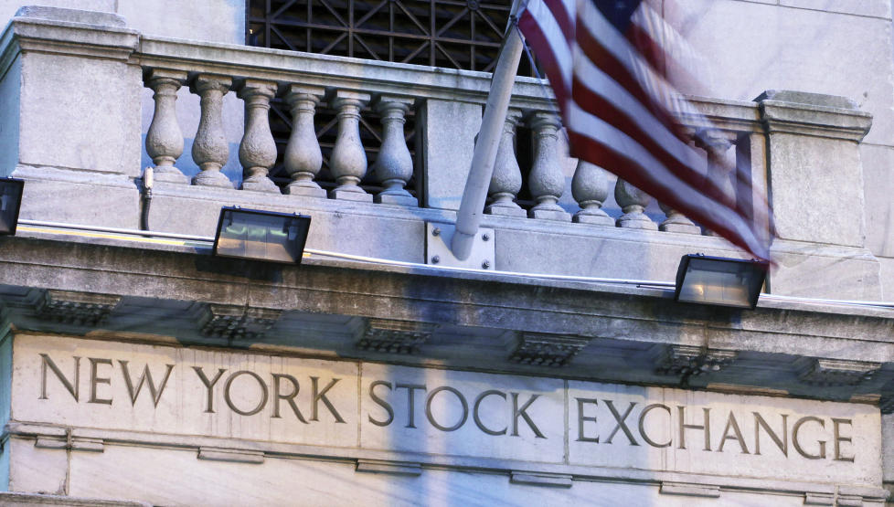 WALL STREET-NEDTUREN: B�rsene falt kraftig i 2008, og finanskrisa har forplantet seg videre, uten at det har styrket venstresiden. Foto: Mark Lennihan/AP/Scanpix