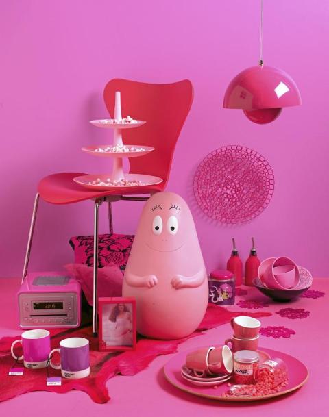 MANGE MULIGHETER: Det er ikke vanskelig � finne morsomme rosa detaljer. Noen sm� detaljer i interi�ret kan v�re alt som skal til.  Foto: Frode Larsen