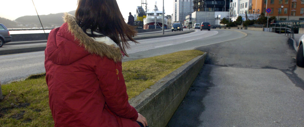 «Slett bildene og hold kjeft om politiet ringer»