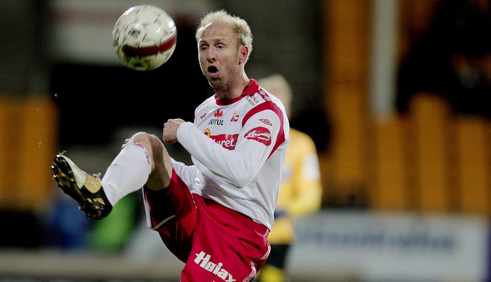 H�PER P� MINDRE FORELDREHETS FRA SIDELINJA: Fredrikstads Hans Erik Ramberg oppfordrer foreldre til � tenke p� egen oppf�rsel f�r fotballsesongen n� starter.
Foto: Stian Lysberg Solum / Scanpix