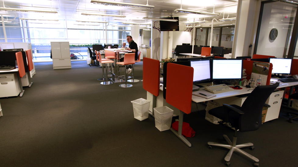 FOR MYE �PENHET: For et irriterende ti�r! Altfor mye �penhet og altfor f� vegger. N�r skal denne trenden snu? sp�r artikkelforfatteren.
Foto: Scanpix