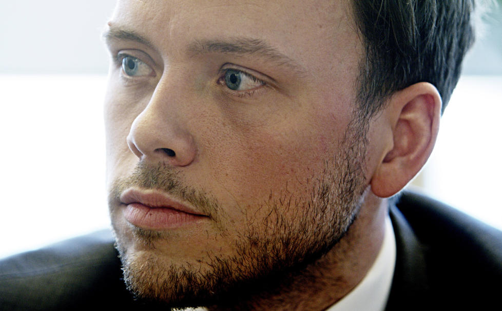 FEIL VEI: Jakta p� makta er redusert til evaluering av politikernes evne til � takle mediepress, mener Aslak Sira Myhre om Lysbakken-saken. Foto: Scanpix