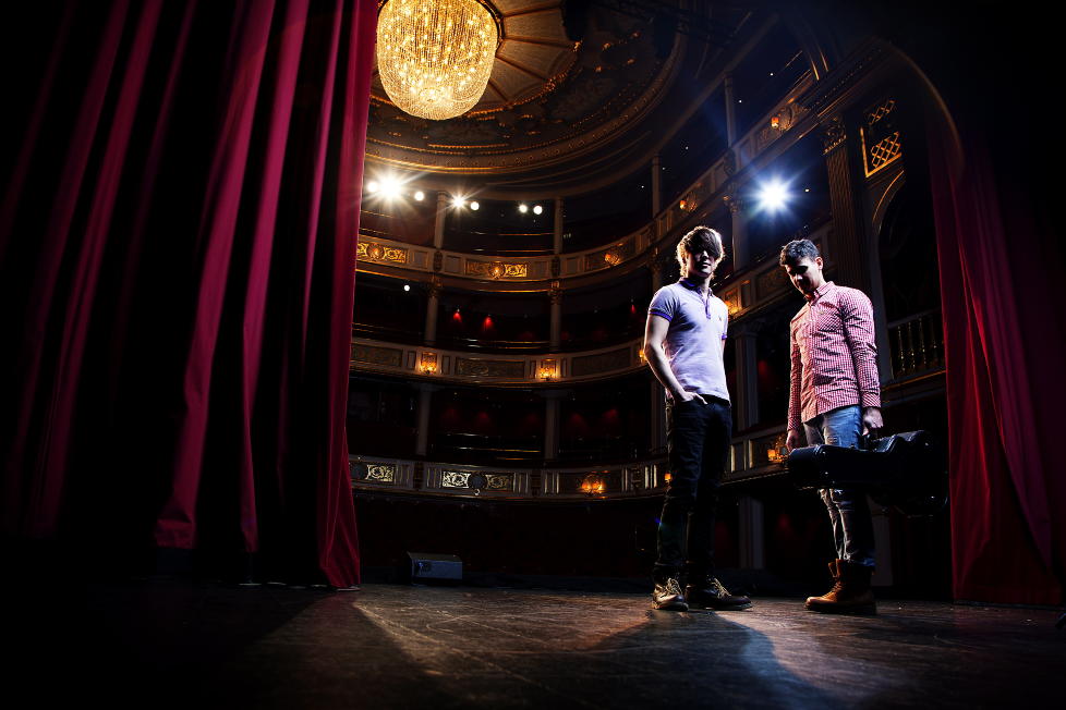 UTEN LINNEA: I forrige omgang tok gjestevokalist Linnea Dale mye av rampelyset. Det synes Donkeyboy-br�drene var behagelig. - Men vi pr�vde � sk�ne 'a s� godt vi kunne, hun var veldig ung, sier de. N� slipper de andreplata si alene. Foto: LARS MYHREN HOLAND