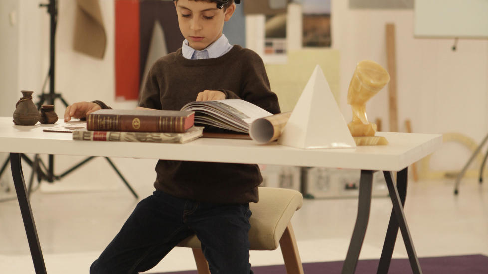 Konsentert: Italienske Lorenzo med Epoc neuroheadset leser historie mens hjerneaktiviteten omskapes til m�nstre p� en pc.