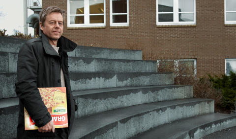 KAMUFLERT: Matprodusentene skjuler hva maten egentlig inneholder, og nordmenn må bli flinkere til å avdekke dette, mener den svenske journalisten Mads-Eric Nilsson. Foto: Erik Hattrem/Dagbladet KAMUFLERT: Matprodusentene skjuler hva maten egentlig inneholder, og nordmenn må bli flinkere til å avdekke dette, mener den svenske journalisten Mads-Eric Nilsson. Foto: Erik Hattrem/Dagbladet