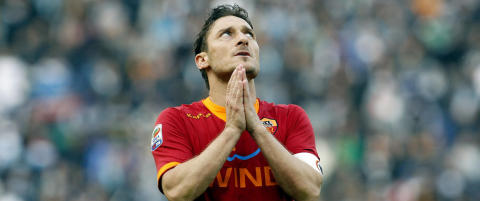 To røde kort da Roma tapte mot Lazio