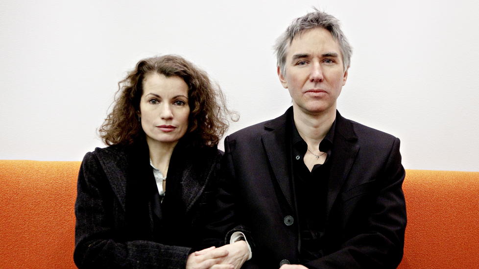 TREDJE BOK: Duoen bak krimsuksessen Lars Kepler, Alexander Coelho Ahndoril (43) og Alexandra Coelho Ahndoril (44), er ute med sin tredje krimroman. 
Foto: Lars Eivind Bones / Dagbladet