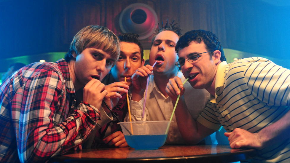 THE INBETWEENERS: De fire gutta spilles av James Buckley, Blake Harrison, Joe Thomas og Simon Bird.