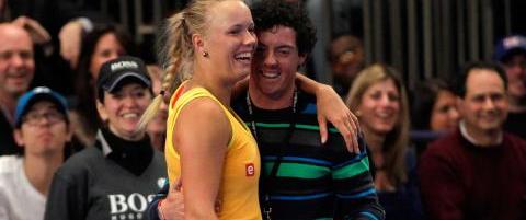 Wozniacki dro kjæresten ut på banen i natt