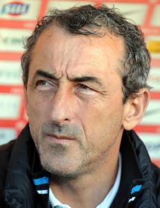 Sochaux sparket treneren