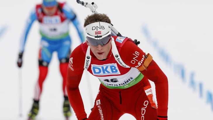 DEN GODE SAMARITAN: Slik følte Tarjei Bø seg etter 18. plassen på normaldistansen, etter fire tilleggsminutter.
Foto: Håkon Mosvold Larsen / Scanpix DEN GODE SAMARITAN: Slik følte Tarjei Bø seg etter 18. plassen på normaldistansen, etter fire tilleggsminutter.
Foto: Håkon Mosvold Larsen / Scanpix