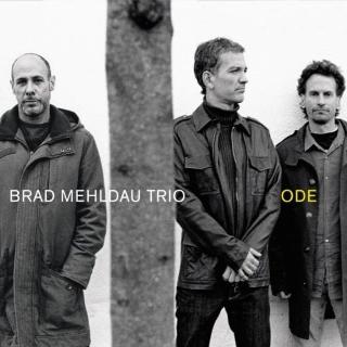 BRAD MEHLDAU TRIO: Fengende melodier i forrykende triospill.