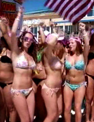 Bikinijenter slo verdensrekord