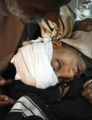Minst 13 drept i bombeangrep i Pakistan