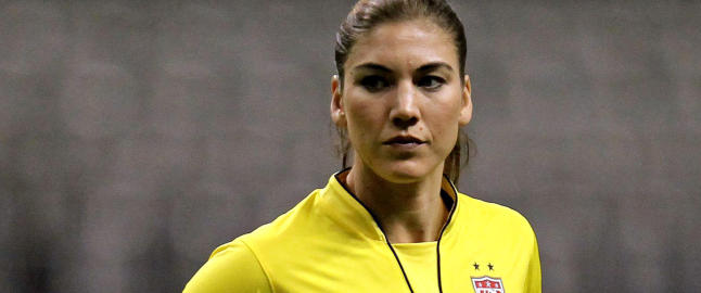 - Kvinner b�r f� lov til � spille herrefotball