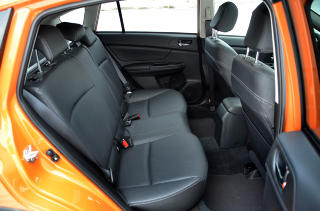 GOD PLASS: Subaru XV byr på overraskende god bakseteplass. Det går utover bagasjeromsplassen, som ikke er spesielt barnevogn-vennlig. Foto: ANDREAS HANDELAND GOD PLASS: Subaru XV byr på overraskende god bakseteplass. Det går utover bagasjeromsplassen, som ikke er spesielt barnevogn-vennlig. Foto: ANDREAS HANDELAND