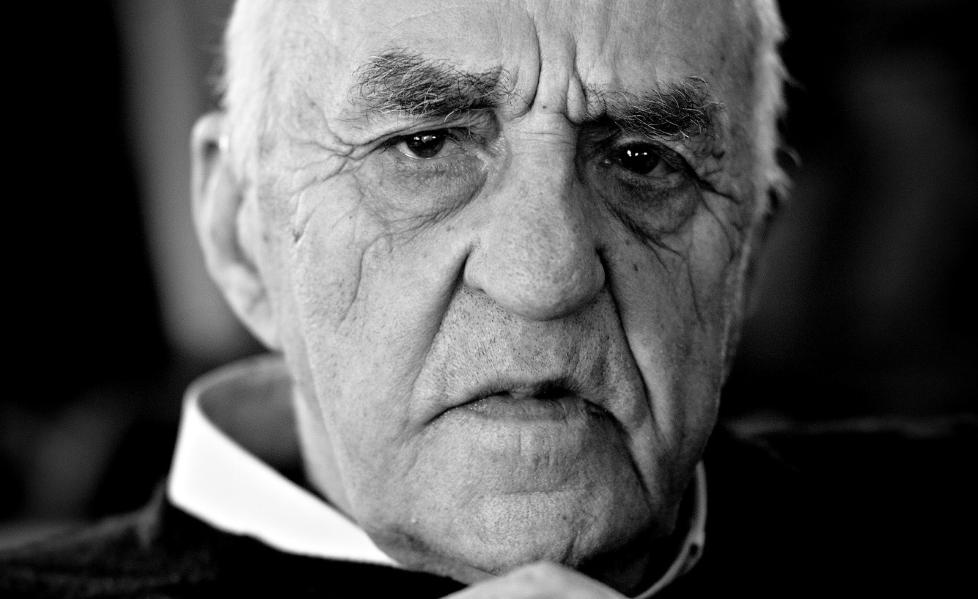 &mdash; HAR BEVISBYRDEN:  S� lenge Sn�samannen ikke er villig til � v�re med p� kontrollerte fors�k for � bevise at han har paranormale evner, s� m� vi anta at han er en sjarlatan som er klar over at han forleder folk, skriver kronikkforfatteren. Foto: Lars Eivind Bones
 Foto: Lars Eivind Bones / Dagbladet