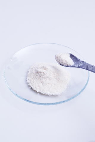 OVERDOSERING: Siden syntetisk cannabis er 100 ganger s� potent som vanlig hasj,
forteller �Andr� at alle han kjenner har tatt overdose en gang. Det er sv�rt f� pulverkorn som
trengs for en dose. Foto: Lars Myhren Holand / Dagbladet