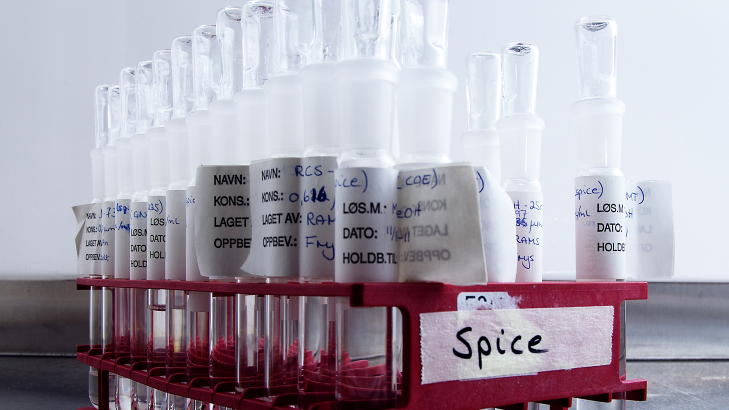 UTBREDT:  Ferske tall Folkehelseinstituttet har samlet viser at tre prosent av bilf�rere mistenkt
for p�virket kj�ring har syntetiske cannabinoider i blodet. Like mange kj�rer med det smertestillende legemiddelet Paralgin Forte i blodet. Foto: Lars Myhren Holand / Dagbladet